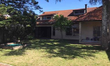 Chalet en venta en Bernal Centro