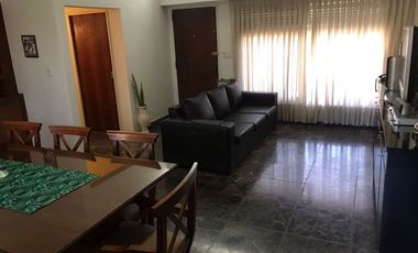 Chalet en venta en Bernal Centro