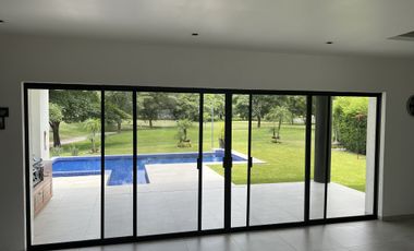PRECIOSA RESIDENCIA COLINDANTE AL GREEN FRACC PARAÍSO COUNTRY CLUB