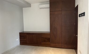 PRECIOSA RESIDENCIA COLINDANTE AL GREEN FRACC PARAÍSO COUNTRY CLUB