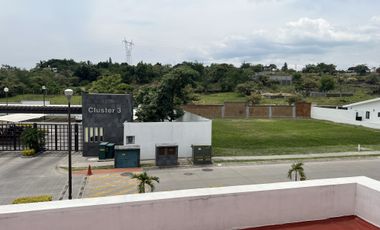 PRECIOSA RESIDENCIA COLINDANTE AL GREEN FRACC PARAÍSO COUNTRY CLUB