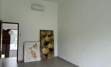 PRECIOSA RESIDENCIA COLINDANTE AL GREEN FRACC PARAÍSO COUNTRY CLUB