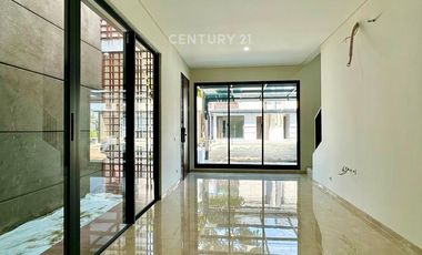 Disewa Rumah Brandnew Botanica Aralia Bintaro Sektor 9 dekat Gerbang Tol Parigi #281262