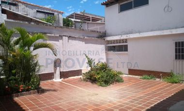 casa en venta en barrio blanco. Cod V101484