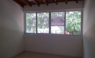 casa en venta en barrio blanco. Cod V101484