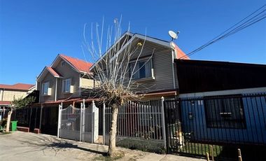 HERMOSA, LUMINOSA Y AMPLIA PROPIEDAD EN VILLA LOS AROMOS