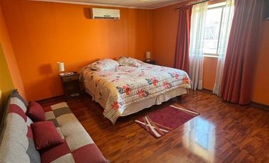 HERMOSA, LUMINOSA Y AMPLIA PROPIEDAD EN VILLA LOS AROMOS