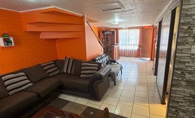 HERMOSA, LUMINOSA Y AMPLIA PROPIEDAD EN VILLA LOS AROMOS