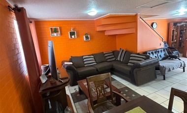 HERMOSA, LUMINOSA Y AMPLIA PROPIEDAD EN VILLA LOS AROMOS