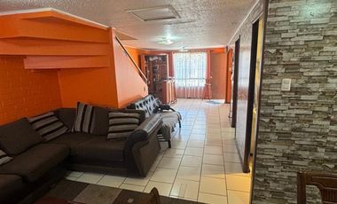 HERMOSA, LUMINOSA Y AMPLIA PROPIEDAD EN VILLA LOS AROMOS