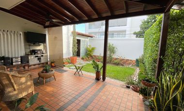 casa en venta en villas de la floresta. Cod V22577