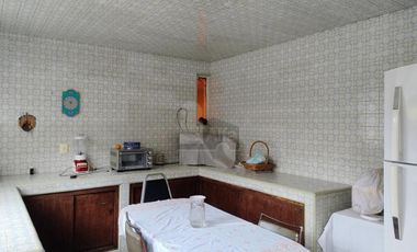 Casa en Venta en calle Brasil, Colonia Americas, Toluca, Estado de México.