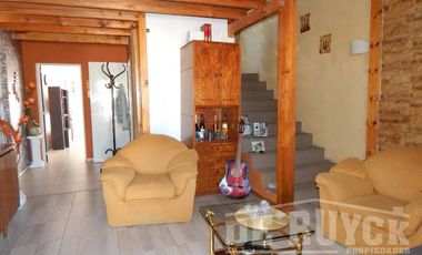 Casa PH en venta en Quilmes Oeste