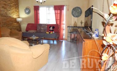 Casa PH en venta en Quilmes Oeste