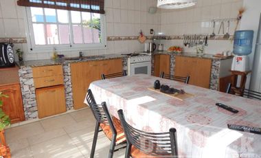 Casa PH en venta en Quilmes Oeste