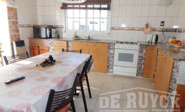 Casa PH en venta en Quilmes Oeste