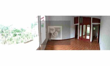 Locales comerciales campestres en plaza Briones-Pitaya, Coatepec
