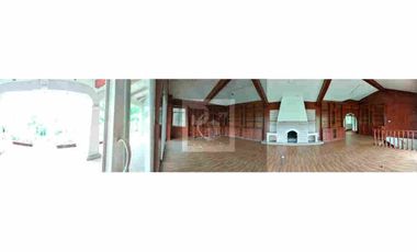Locales comerciales campestres en plaza Briones-Pitaya, Coatepec