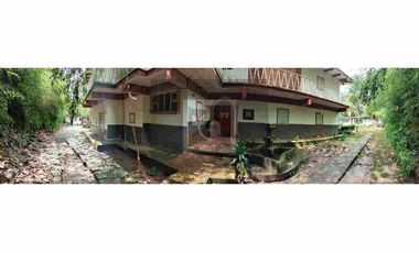 Locales comerciales campestres en plaza Briones-Pitaya, Coatepec