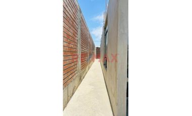 Hermosa Casa De 475.2M2 -En Vista Alegre 02