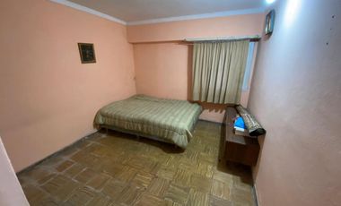 Casa sobre Dos Lotes en Av. 23