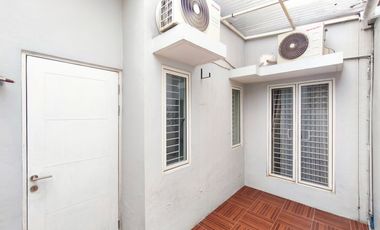 Rumah Strategis 15 menit ke RSU Hermina Serpong Hadap Utara J-45686