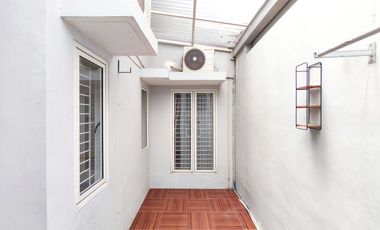 Rumah Strategis 15 menit ke RSU Hermina Serpong Hadap Utara J-45686