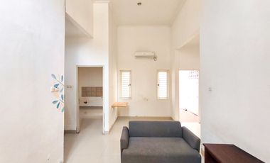 Rumah Strategis 15 menit ke RSU Hermina Serpong Hadap Utara J-45686