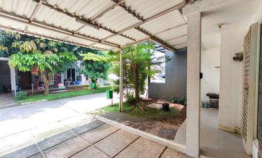 Rumah Strategis 15 menit ke RSU Hermina Serpong Hadap Utara J-45686