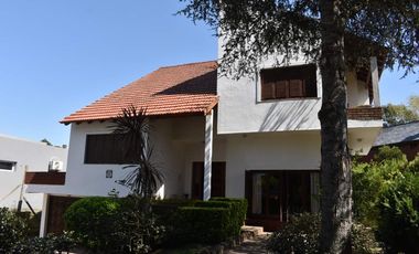 FINANCIA ACEPTA PERMUTA: CASA EN SANTA TERESITA SOBRE EL MONTE