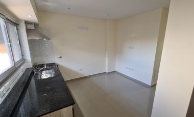 Departamento Tipo Casa en venta en Lanus Este