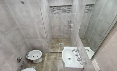 Departamento Tipo Casa en venta en Lanus Este
