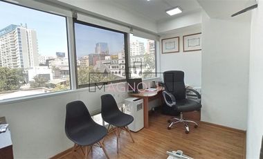 Oficina en Venta en Santa Magdalena, Providencia
