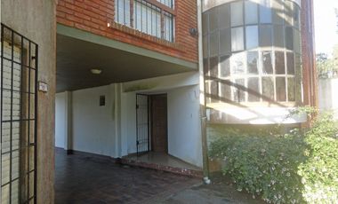 DEPARTAMENTO CON COCHERA