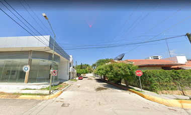 CASA EN FRACCIONAMIENTO ARBOLEDAS FDC 326