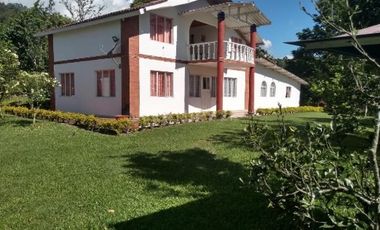 DISFRUTA DEL CLIMA. FINCA EN SILVANIA VENTA O PERMUTA