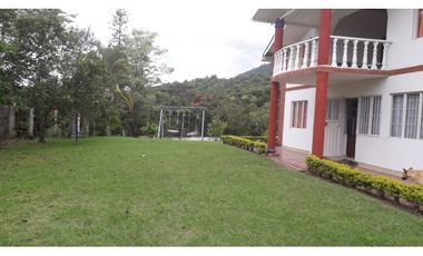 DISFRUTA DEL CLIMA. FINCA EN SILVANIA VENTA O PERMUTA