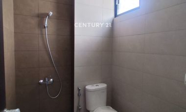 Disewakan Rumah Di Cluster Regia Summarecon Crown Gading Bekasi