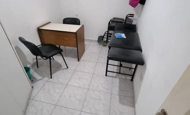 Inmejorable ubicación Consultorios mas departamento