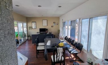 Inmejorable ubicación Consultorios mas departamento