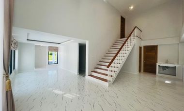 5 Bedroom House for sale at World Club Land