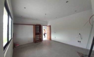 CASA EN VENTA EN FRACCIONAMIENTO LOMAS DE COCOYOC MORELOS