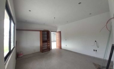 CASA EN VENTA EN FRACCIONAMIENTO LOMAS DE COCOYOC MORELOS