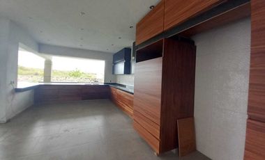 CASA EN VENTA EN FRACCIONAMIENTO LOMAS DE COCOYOC MORELOS