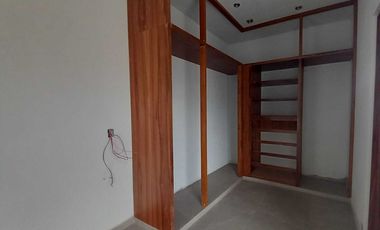 CASA EN VENTA EN FRACCIONAMIENTO LOMAS DE COCOYOC MORELOS