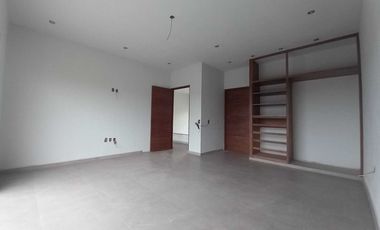 CASA EN VENTA EN FRACCIONAMIENTO LOMAS DE COCOYOC MORELOS
