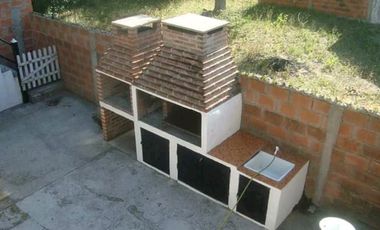 Casa con Departamento en venta en Mar del Tuyu