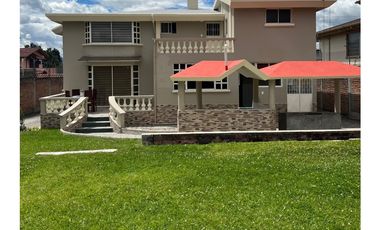 Casa en renta, sector Conocoto (Valle de los Chillos)
