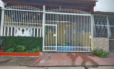 Se Vende Acogedora casa en las Acacias