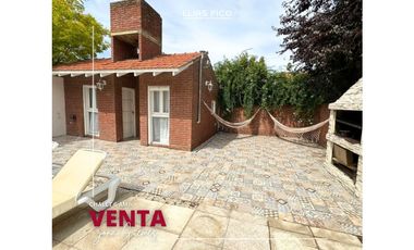 VENTA Chalet 6 AMB reciclado con piscina climatizada - zona Güemes MdP